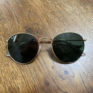 Round Ray Bans